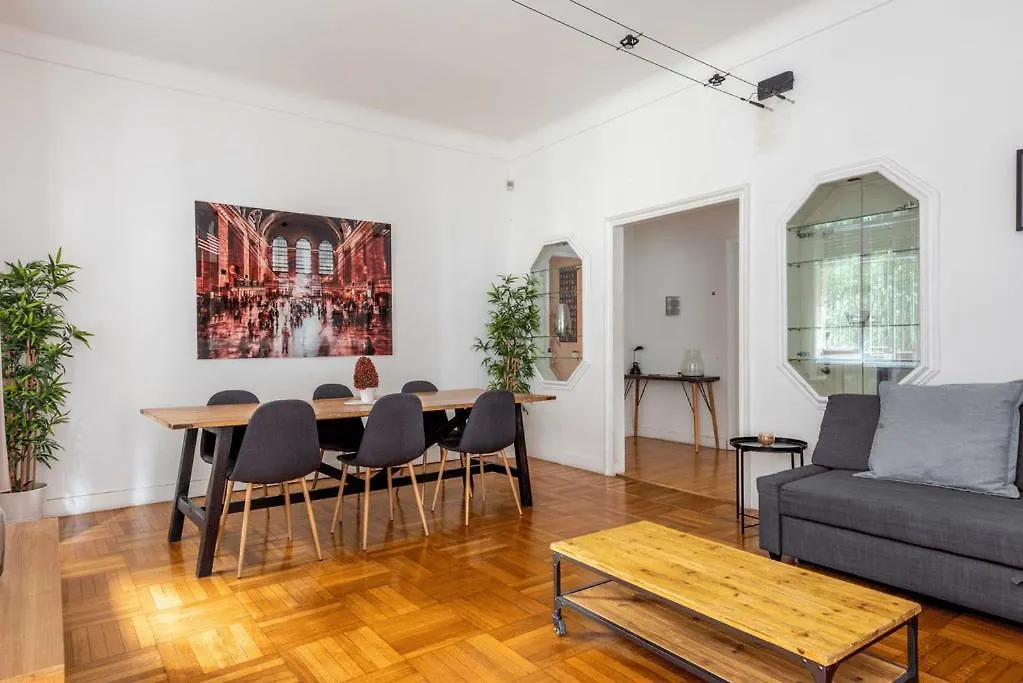 Exclusive 4 Bedrooms Apartment In Brera Mailand